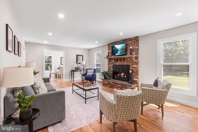 849 Glenn Cir, Wayne, PA 19087 - photo 7