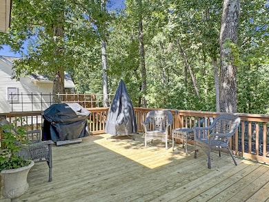 125 Stonehurst Dr, Goose Creek, SC 29445 - photo 4