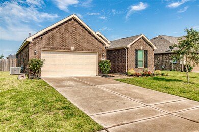 3707 Banbury Ln, Pearland, TX 77584 - photo 2