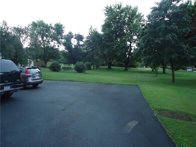 PARKING/REAR YARD