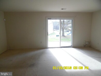 11411 Laurelwalk Dr, Laurel, MD 20708 - photo 2