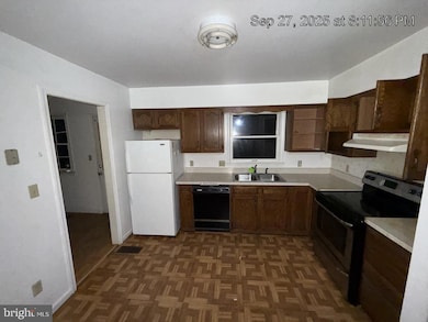 537 Butternut Dr, Fredericksburg, VA 22408 - photo 2