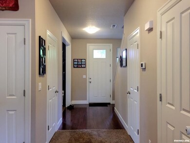 View from LR toward Entry