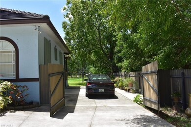 3670 8th Ave SE, Naples, FL 34117 - photo 4