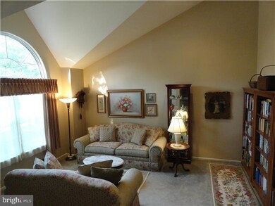 8 Hixon Dr, Burlington, NJ 08016 - photo 5