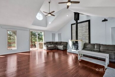 Spacious Living Room