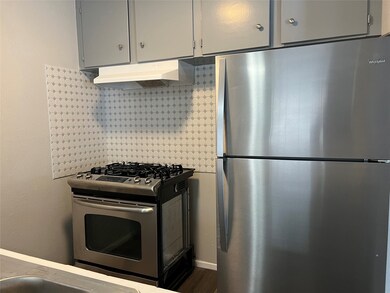 4503 Werner St unit 2 and 3, Houston, TX 77022 - photo 2