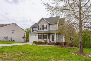 202 Jamestown Oaks Dr, Jamestown, NC 27282 - photo 4