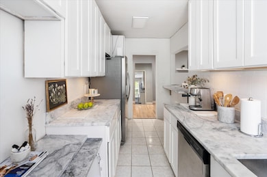 Valentine Gardens Cooperative unit 6-C, Yonkers, NY 10705 - photo 5