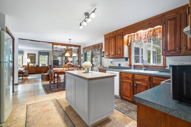 42 Old Sawmill Rd, Bedford, NH 03110 - photo 5