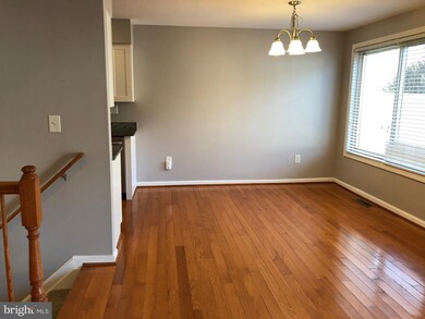 50 Dendron Ct, Parkville, MD 21234 - photo 3