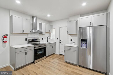 744 Romana Gonzalez St, Camden, NJ 08103 - photo 5