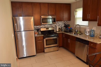 806 Booker Place, Capitol Heights, MD 20743 - photo 5