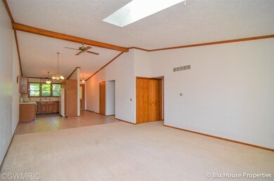 586 Pinespar Dr SW, Byron Center, MI 49315 - photo 3
