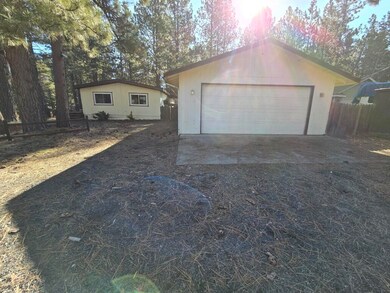60248 Turquoise Rd, Bend, OR 97702 - photo 3