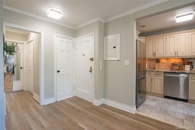 4 Field End Ln unit 2R, Eastchester, NY 10709 - photo 3