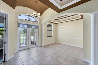 ELEGANT PILLARS
