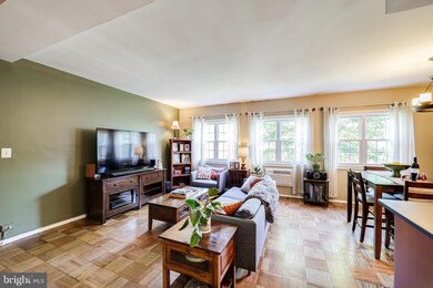 3486 Gunston Rd unit 721-3486, Alexandria, VA 22302 - photo 3