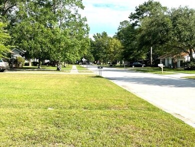 Nice wide, quiet street.