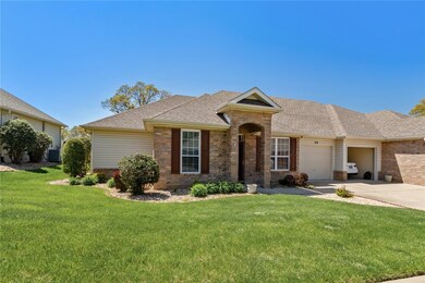 29 Highland Pkwy, Bella Vista, AR 72715 - photo 2