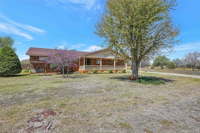 2108 S 28th St, Clinton, OK 73601 - photo 4