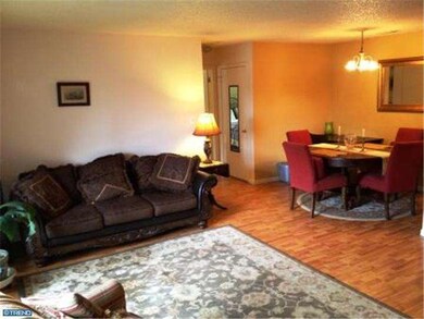 7101 Tamarron Dr, Plainsboro, NJ 08536 - photo 4