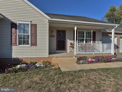 17440 Cindy Ln, Hagerstown, MD 21740 - photo 3