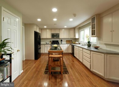7296 Rectors Ln, Marshall, VA 20115 - photo 5