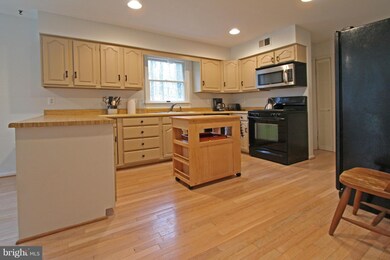 4676 Mission Rd, Harpers Ferry, WV 25425 - photo 7