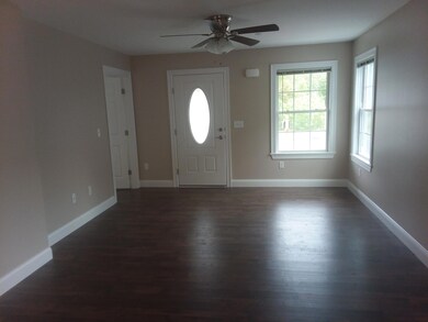 29 Gardenside living room