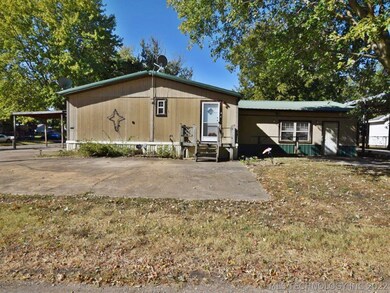 304 W Delaware St, Cleveland, OK 74020 - photo 2