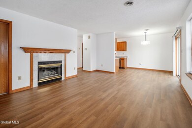 unlisted-address, Schenectady, NY 12302 - photo 5