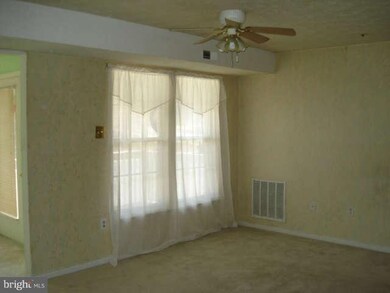 900 Cedar Crest Ct unit E, Edgewood, MD 21040 - photo 2