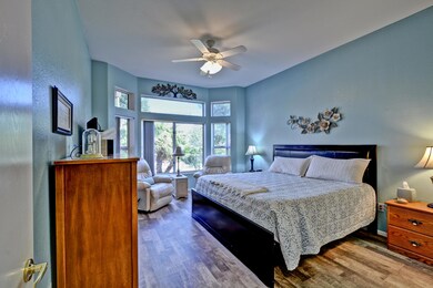 Mstr Bdrm w/Bay window