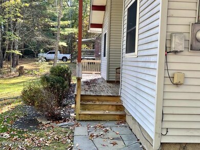 146 Kemadobi Cir W, Dingmans Ferry, PA 18328 - photo 3