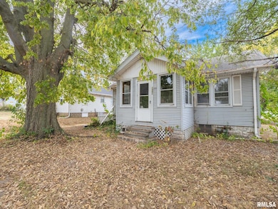 1301 S 7th St, Pekin, IL 61554 - photo 4