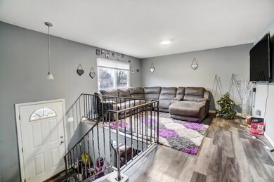 2689 Glenbriar St, Columbus, OH 43232 - photo 5