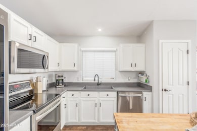 2882 E Morgan Dr, Gilbert, AZ 85295 - photo 7