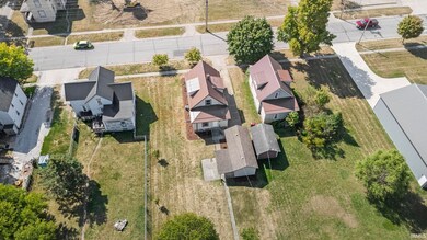 420 W 9th St, Auburn, IN 46706 - photo 3