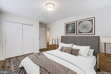 7630 Tomlinson Ave unit 11, Cabin John, MD 20818 - photo 4