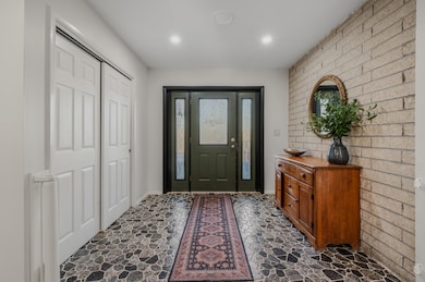 244 Leffingwell Rd, Uncasville, CT 06382 - photo 2