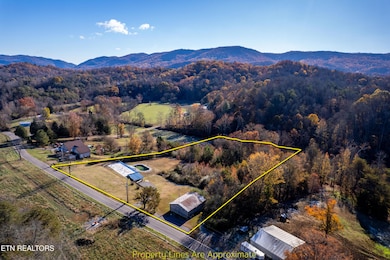 4.68 private acres w incredible views