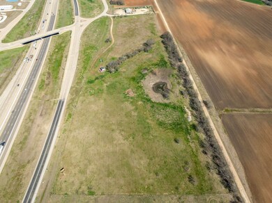 364 Interstate 35, Abbott, TX 76621 - photo 4