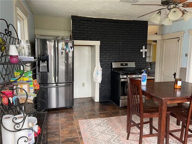 93 Aylsworth Ave, Woonsocket, RI 02895 - photo 3