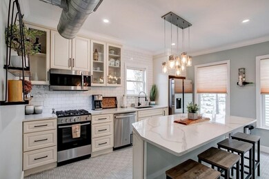 4 Shelby St unit 2, Boston, MA 02128 - photo 4