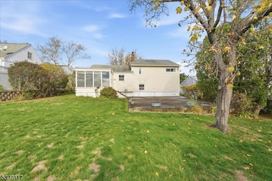 27 Mountainview Dr, Clifton, NJ 07013 - photo 3