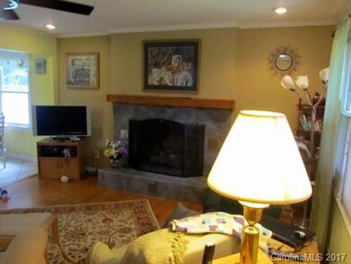 3 Ochlawaha Dr, Hendersonville, NC 28792 - photo 6