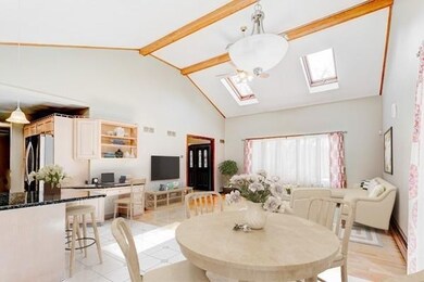 13 Strawberry Ln, North Dartmouth, MA 02747 - photo 4