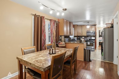 unlisted-address, Chicago, IL 60628 - photo 7