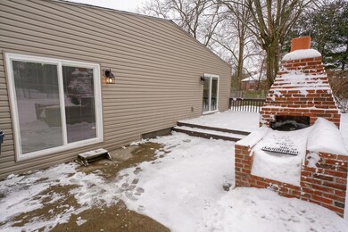 793 Country Club Rd, Columbus, OH 43213 - photo 3